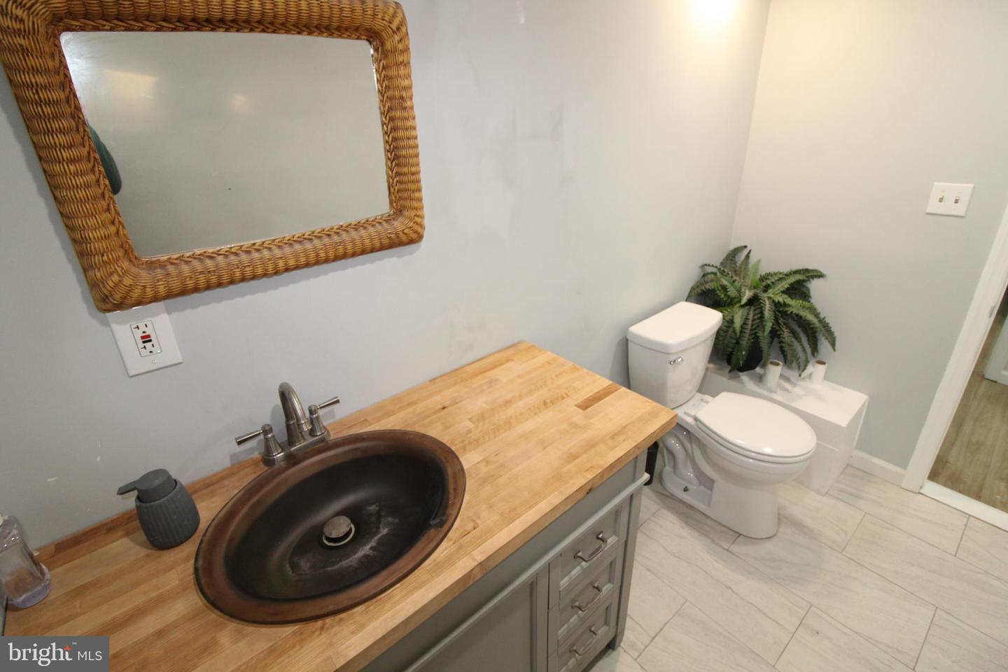 1421 Nottingham Way Property Photo 20