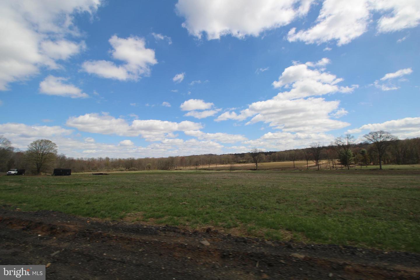12 Lynnbrook Dr Property Photo 22
