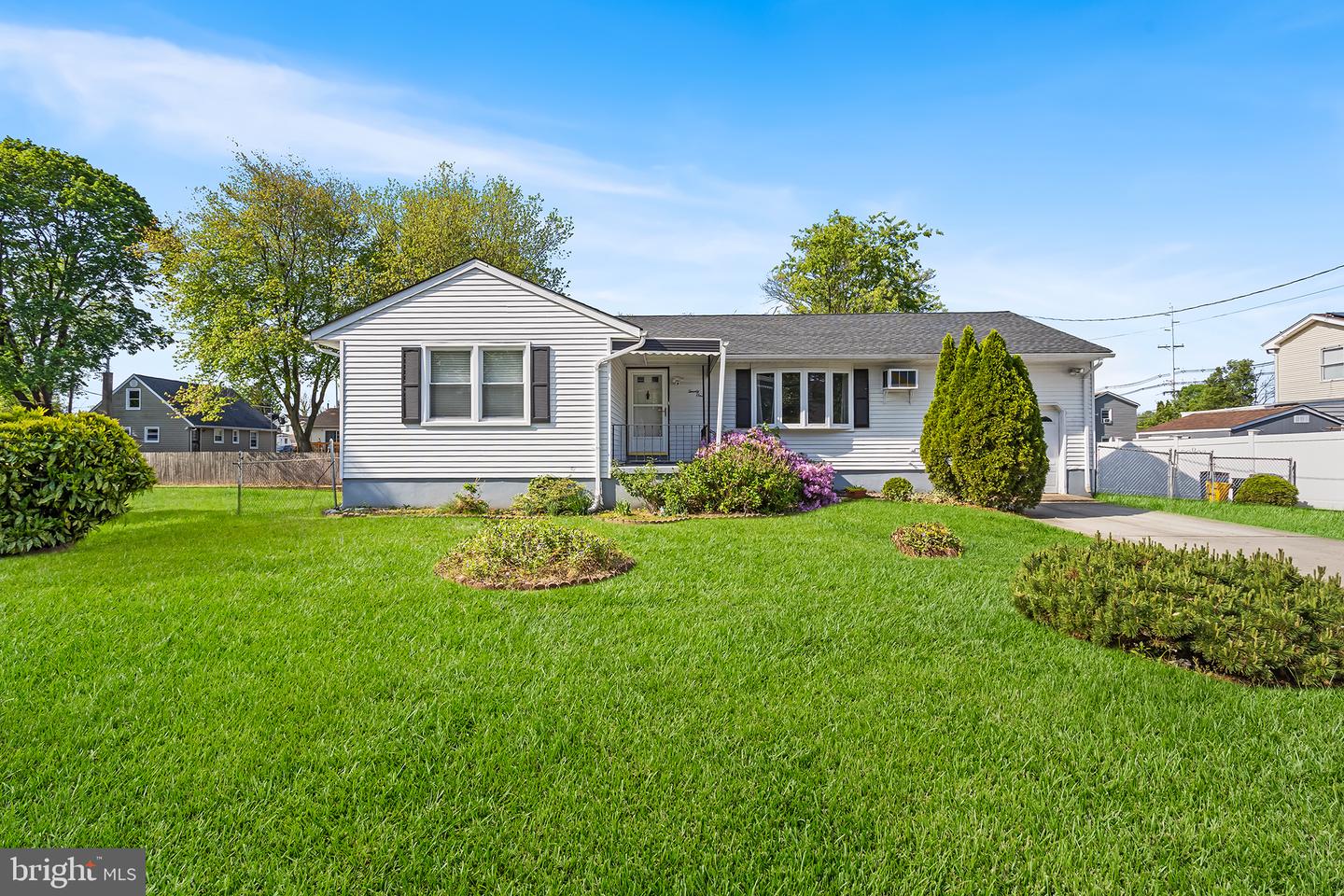 21 BERG AVE