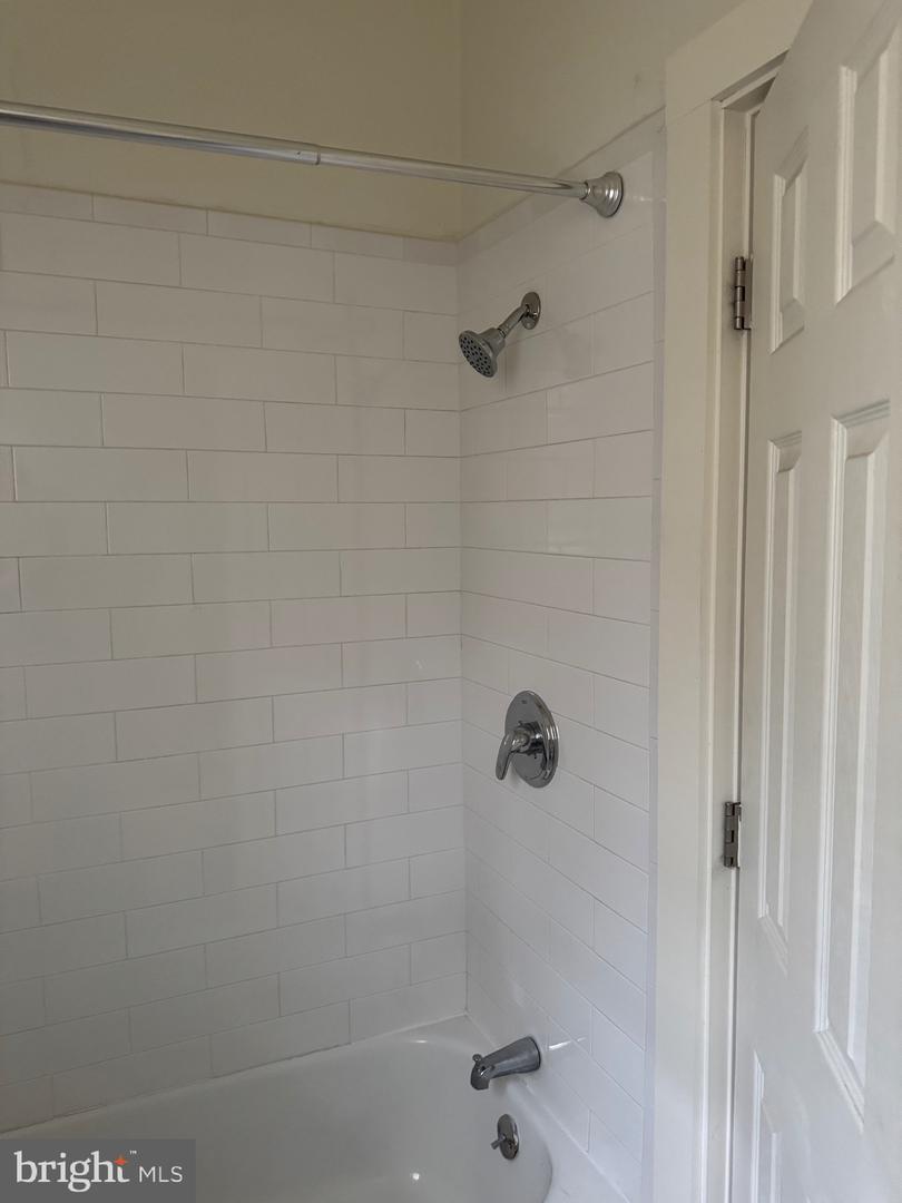 127 N Broad St Property Photo 17