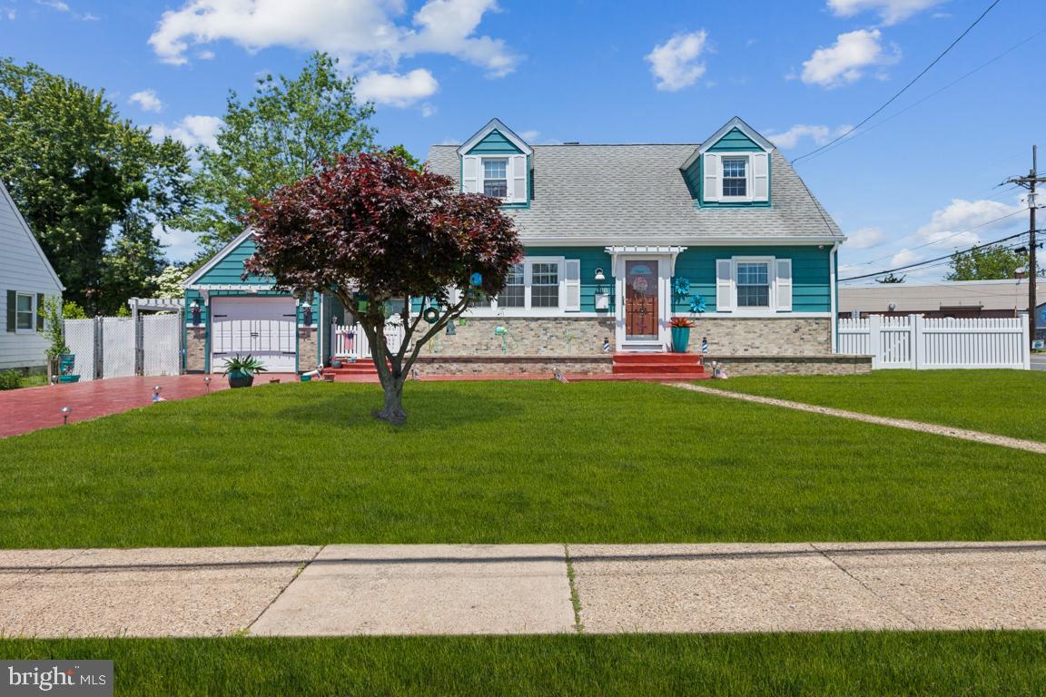 488 Fenwood Ave Property Photo 1