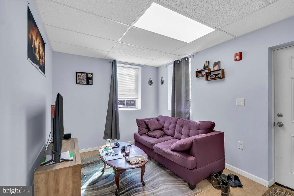 724 Division St Property Photo 23