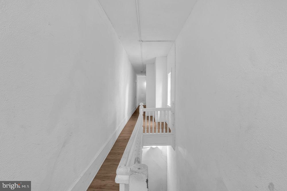 724 Division St Property Photo 31