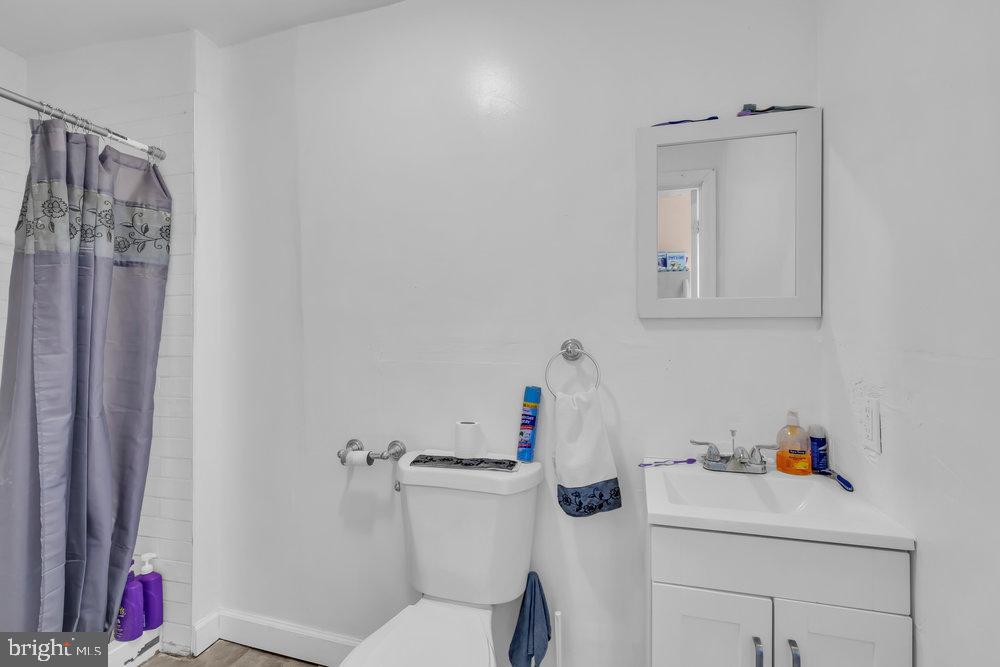 724 Division St Property Photo 33