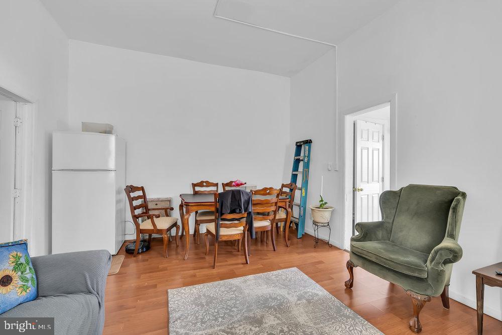 724 Division St Property Photo 46