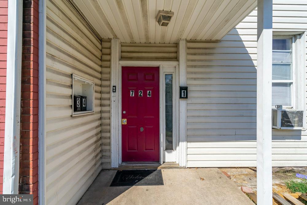 724 Division St Property Photo 52