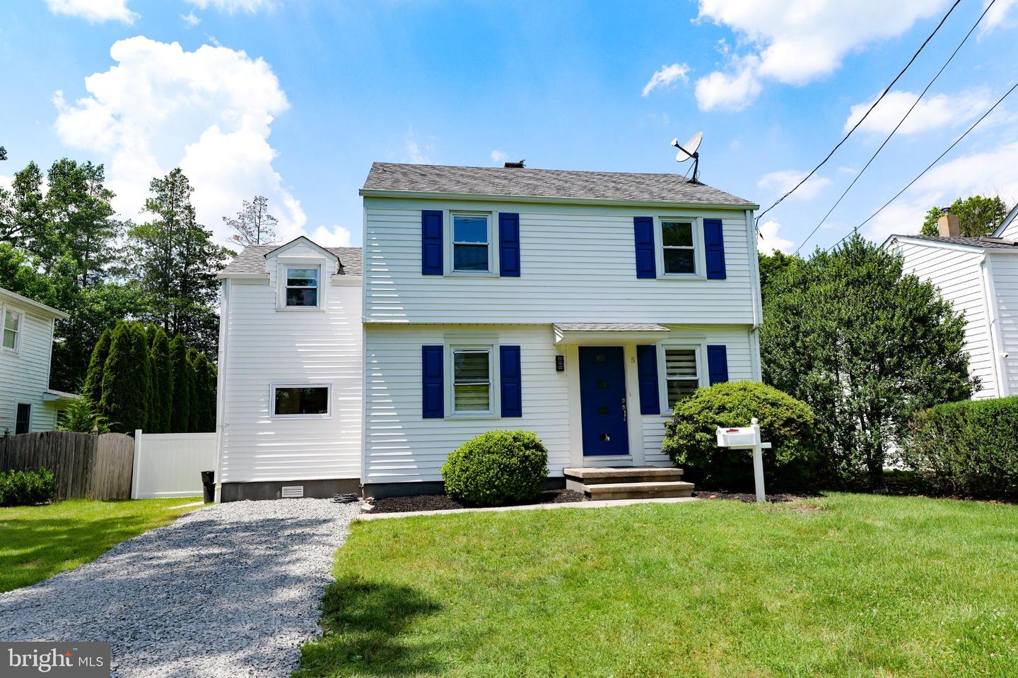 5 Willow Rd Property Photo 1