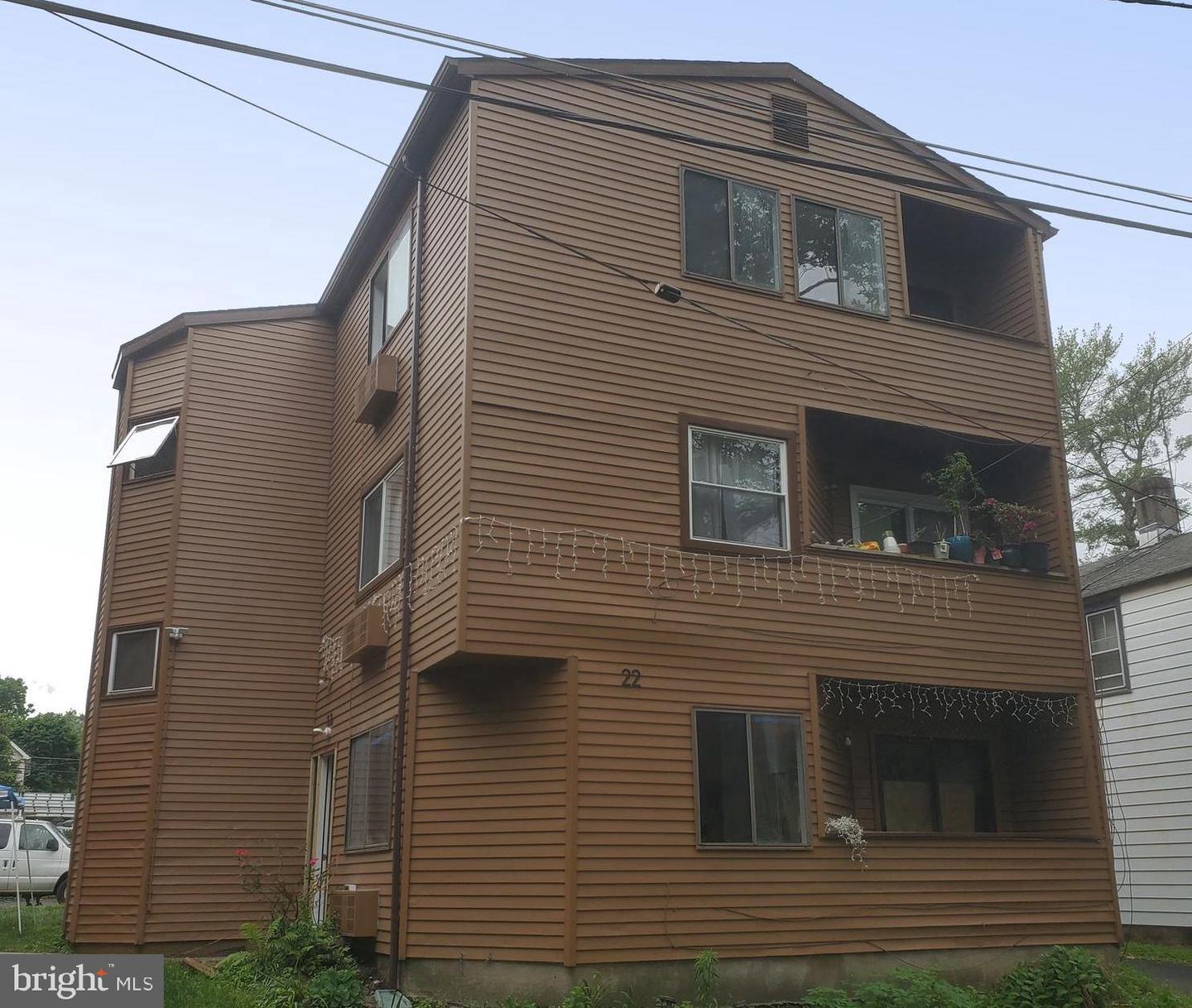 22 Lytle St #apt 3 Property Photo 1