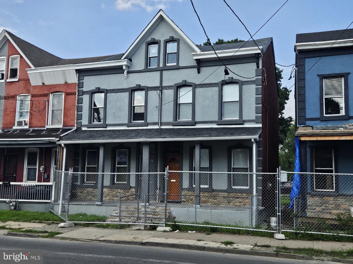 112 Chambers St Property Photo 1