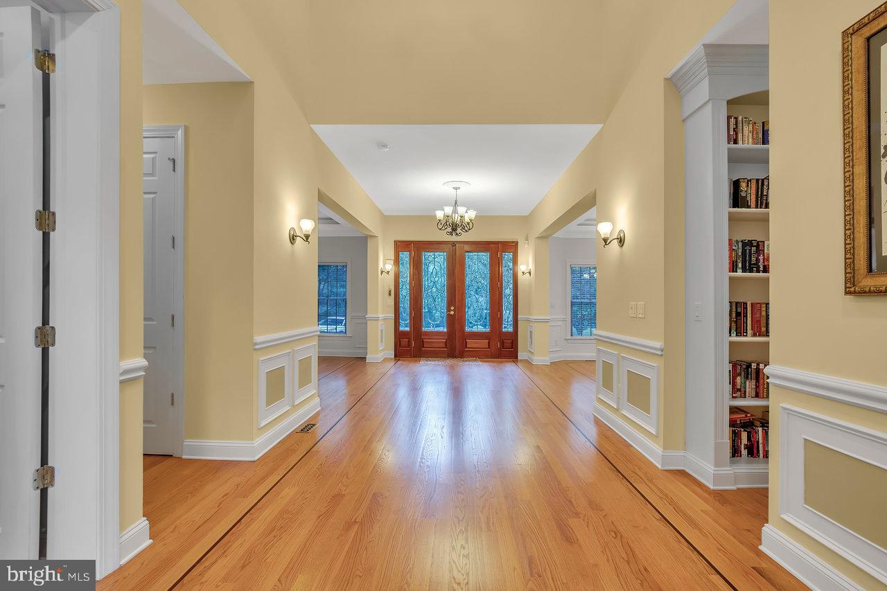 633 State Rd Property Photo 13