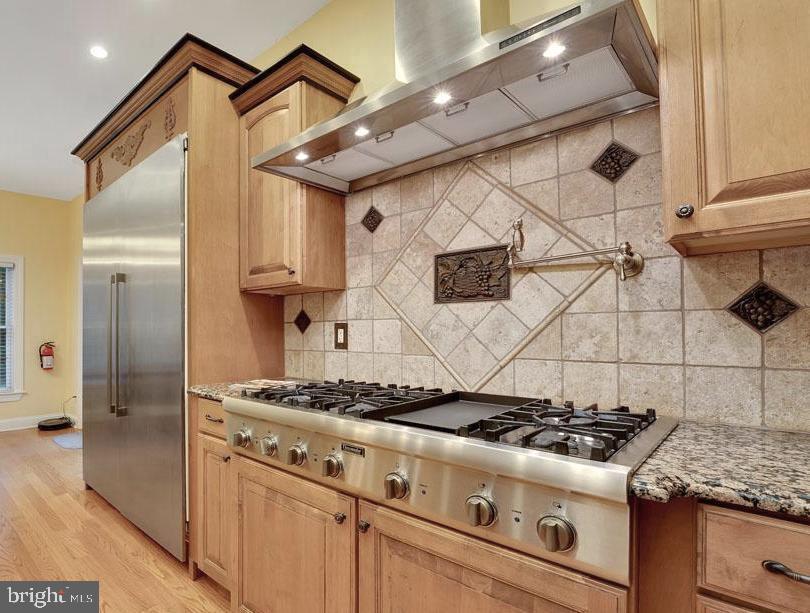 633 State Rd Property Photo 21