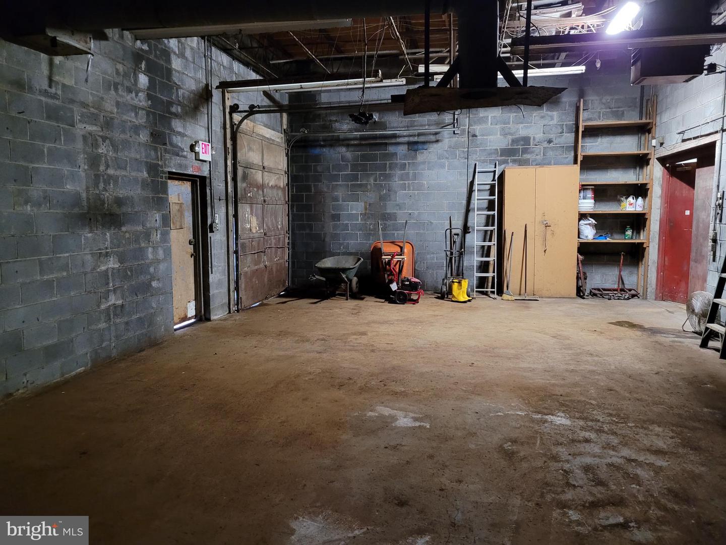 19--a Lexington Ave Property Photo 5