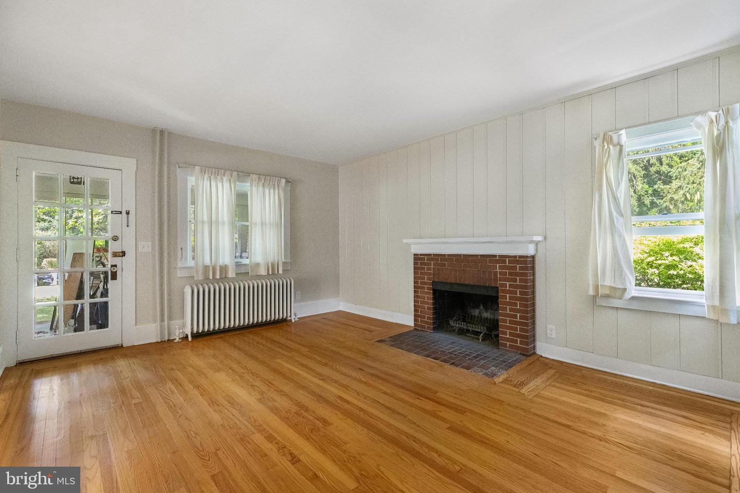 219 Washington Property Photo 4