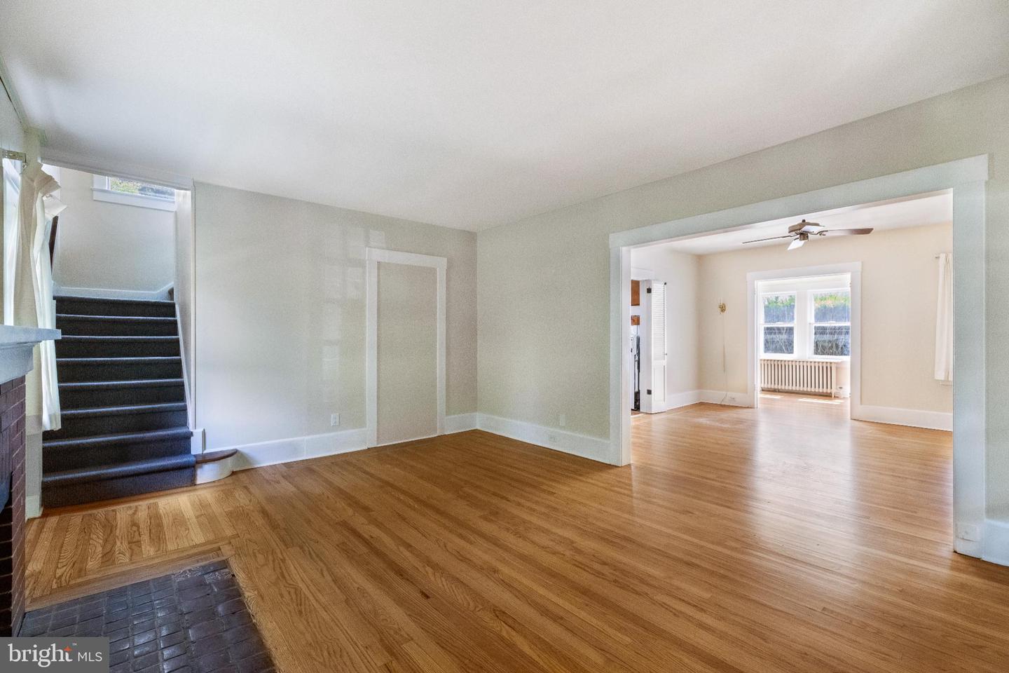219 Washington Property Photo 5