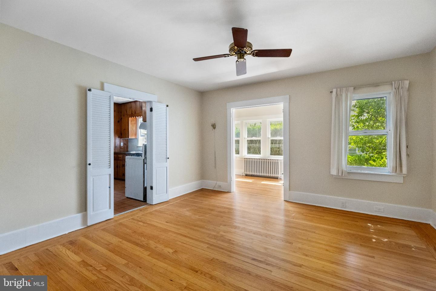 219 Washington Property Photo 7