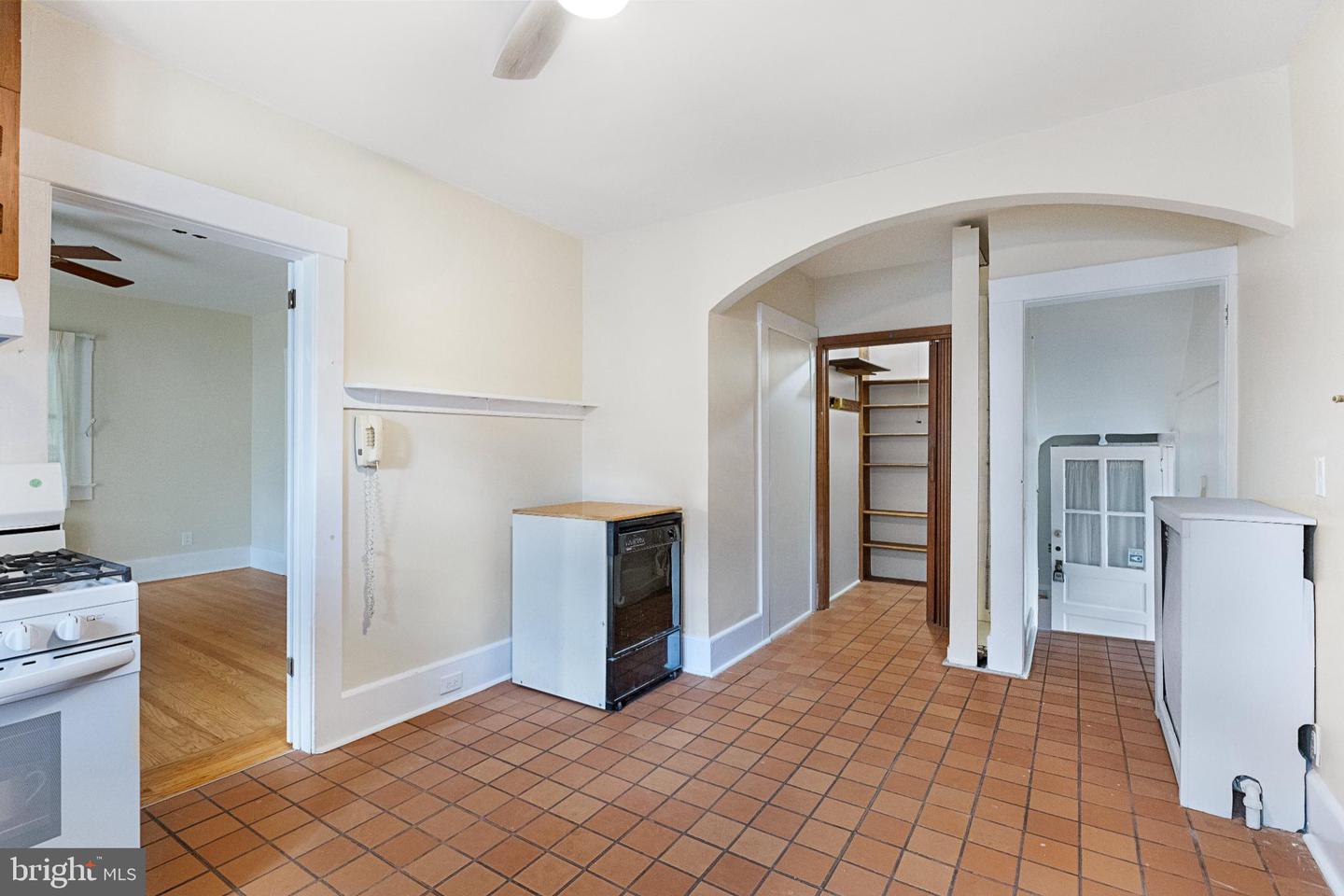 219 Washington Property Photo 11