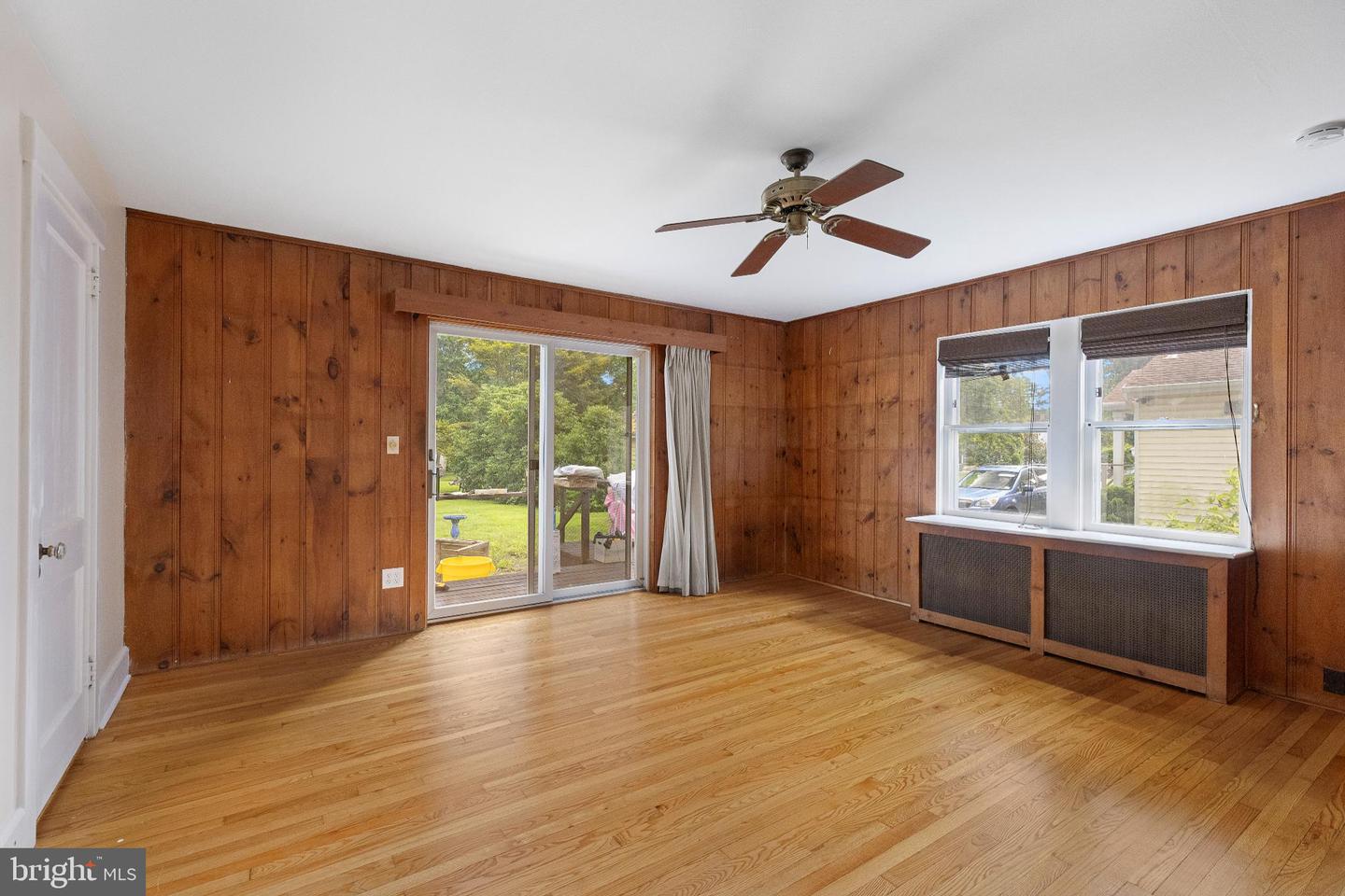 219 Washington Property Photo 12