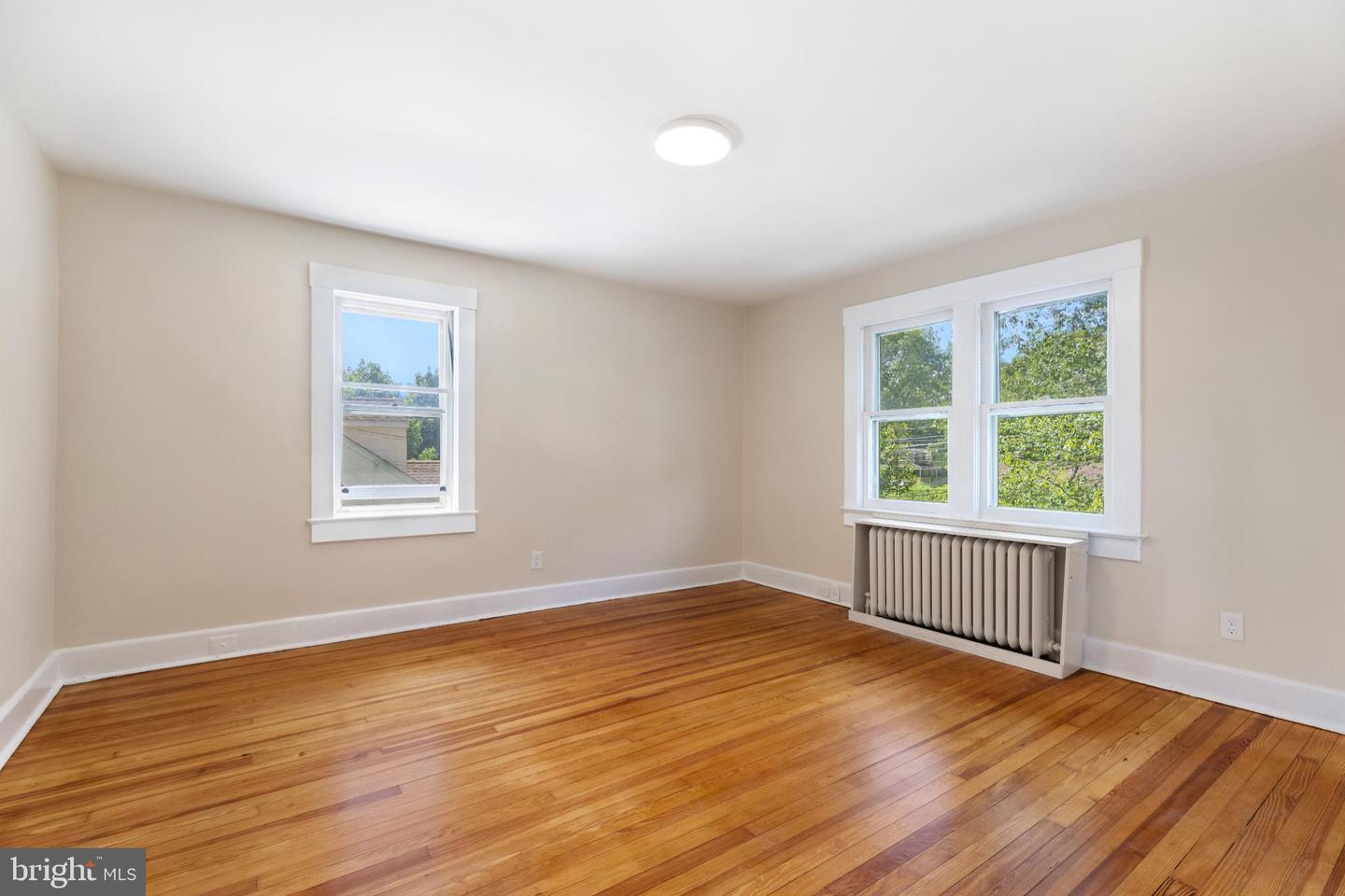 219 Washington Property Photo 16