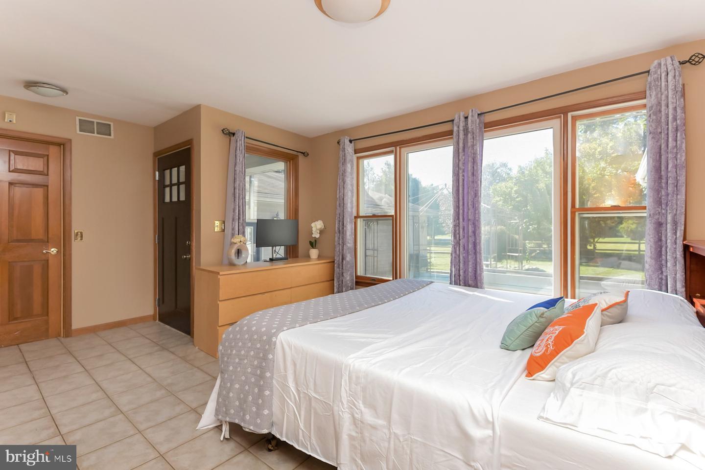 467 Gordon Property Photo 19