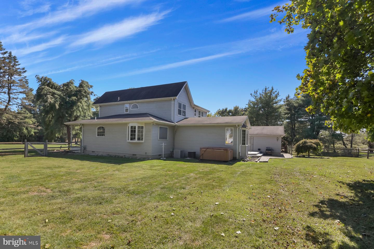 467 Gordon Property Photo 36