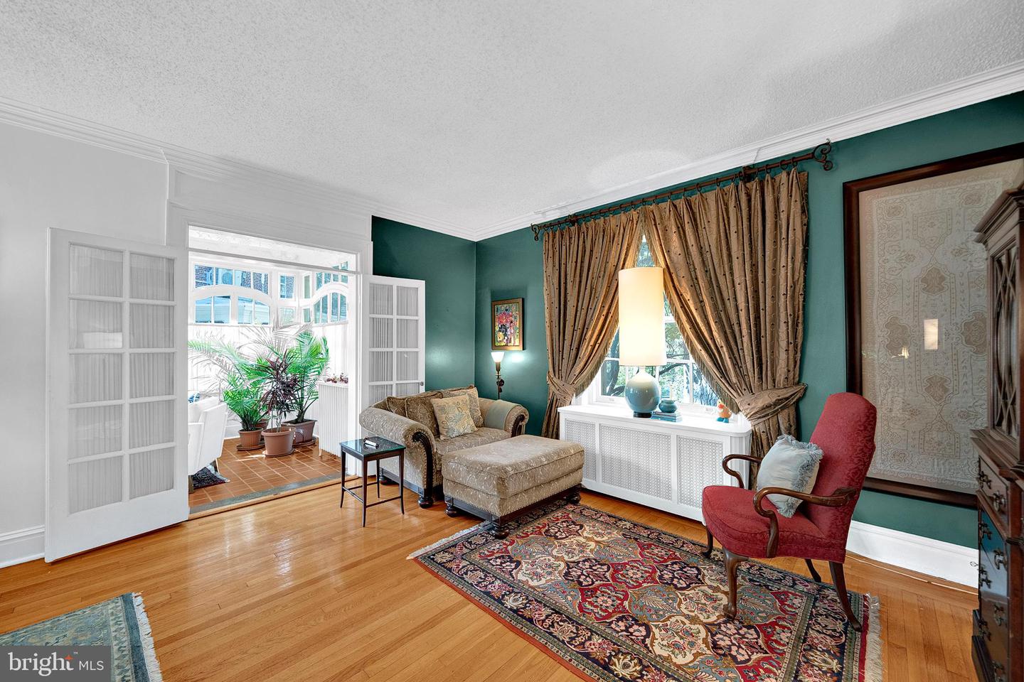 27 Whittier Ave Property Photo 5