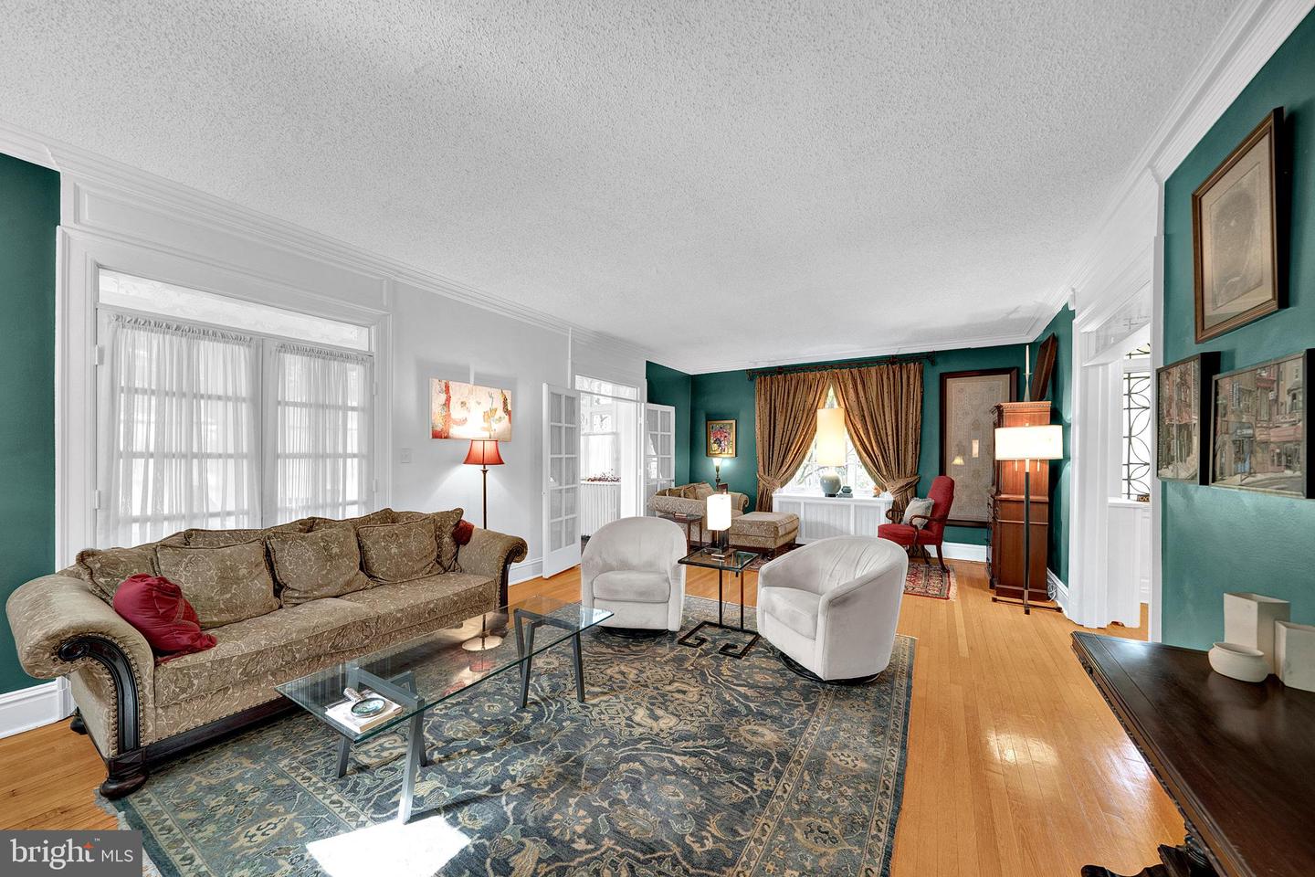 27 Whittier Ave Property Photo 6