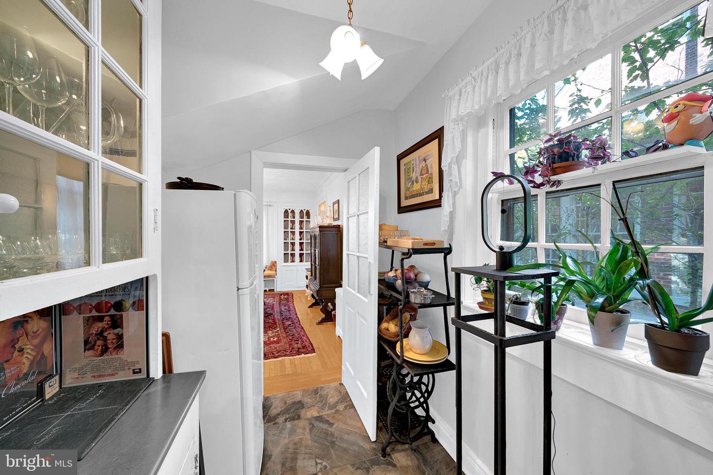 27 Whittier Ave Property Photo 14