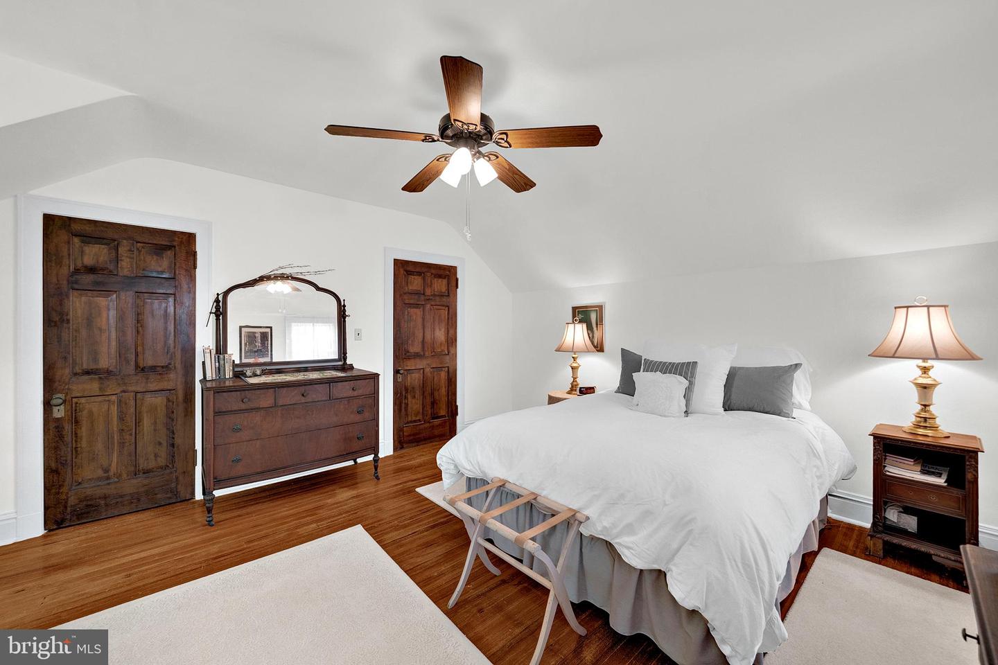 27 Whittier Ave Property Photo 38