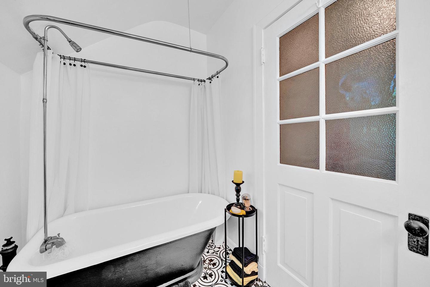 27 Whittier Ave Property Photo 41