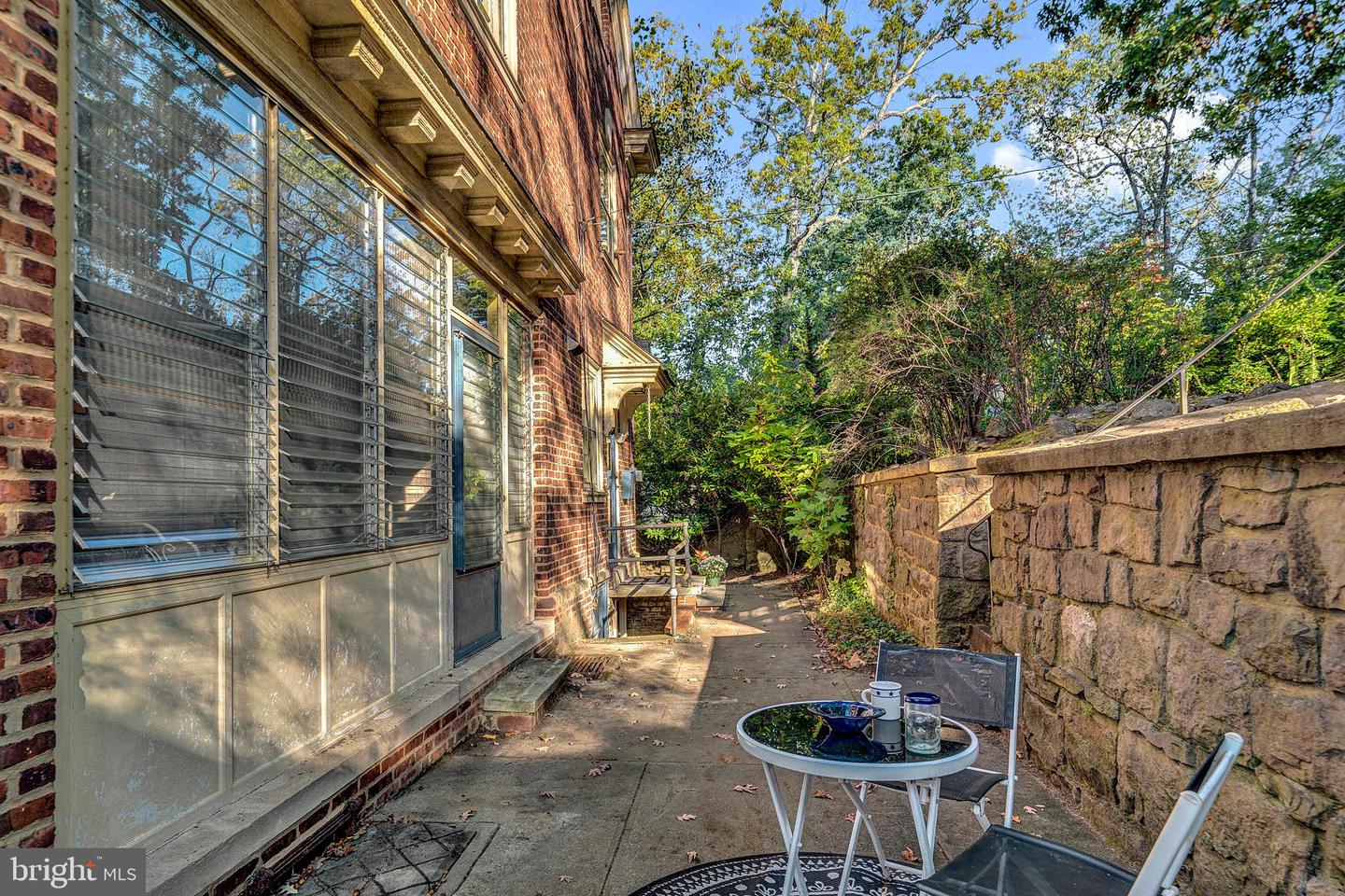 27 Whittier Ave Property Photo 47