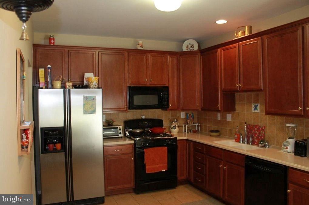 45 Caleb Ln Property Photo 9