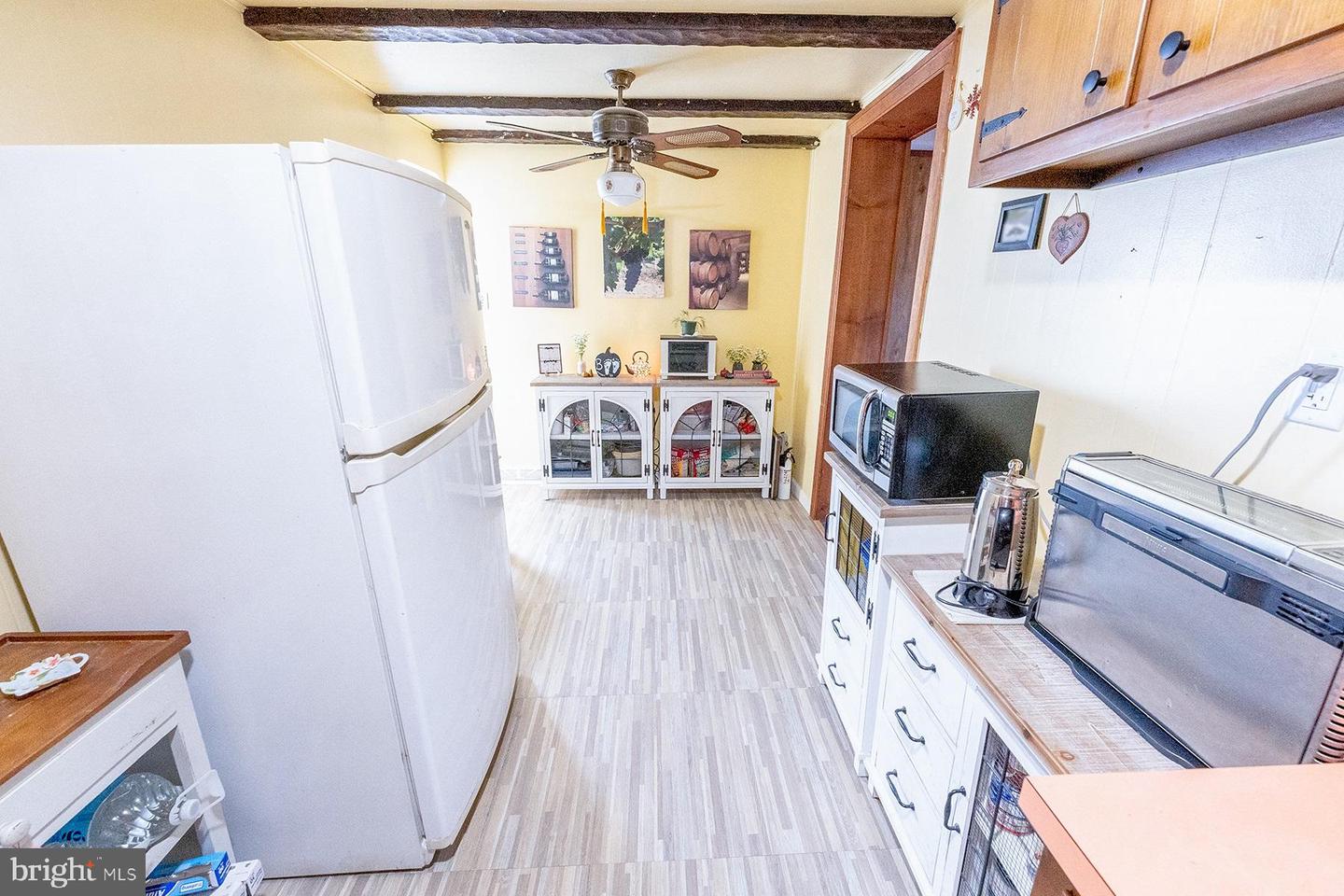 33 Stratford Avenue Property Photo 8