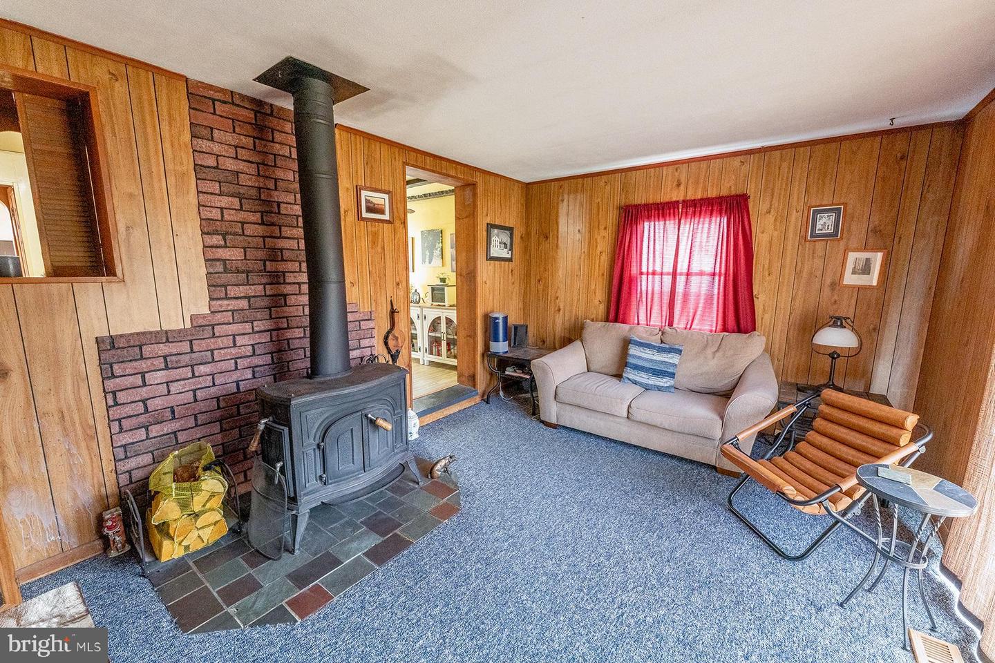 33 Stratford Avenue Property Photo 11