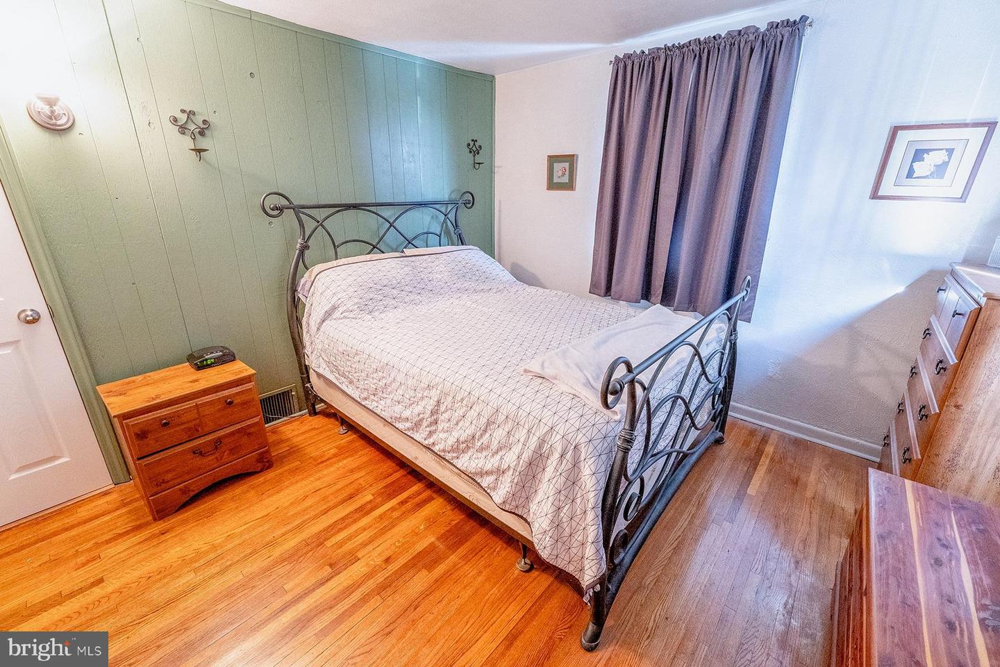 33 Stratford Avenue Property Photo 15
