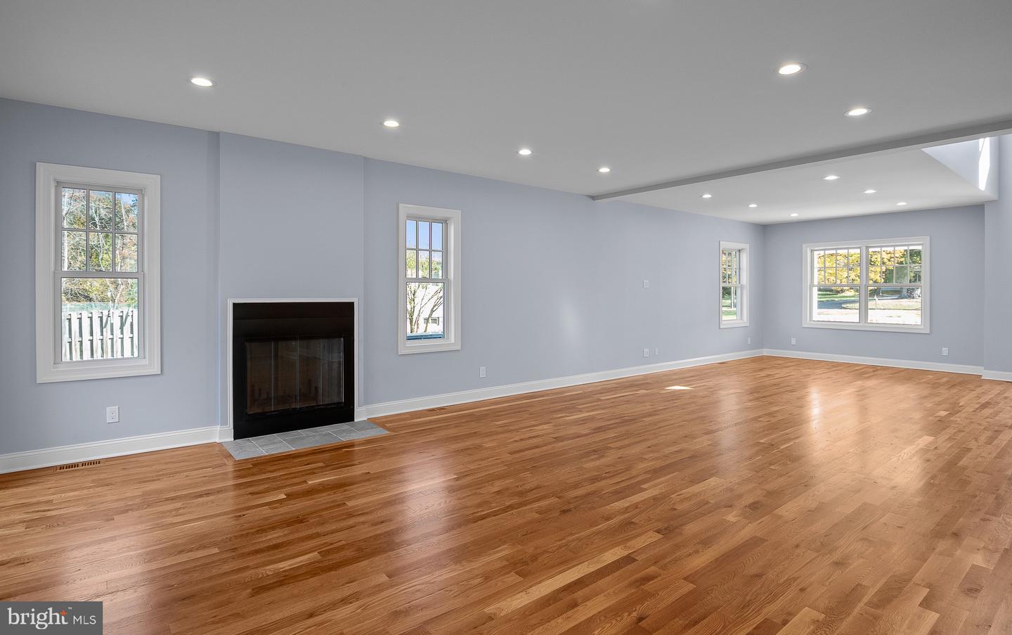 212 Ingleside Ave Property Photo 7