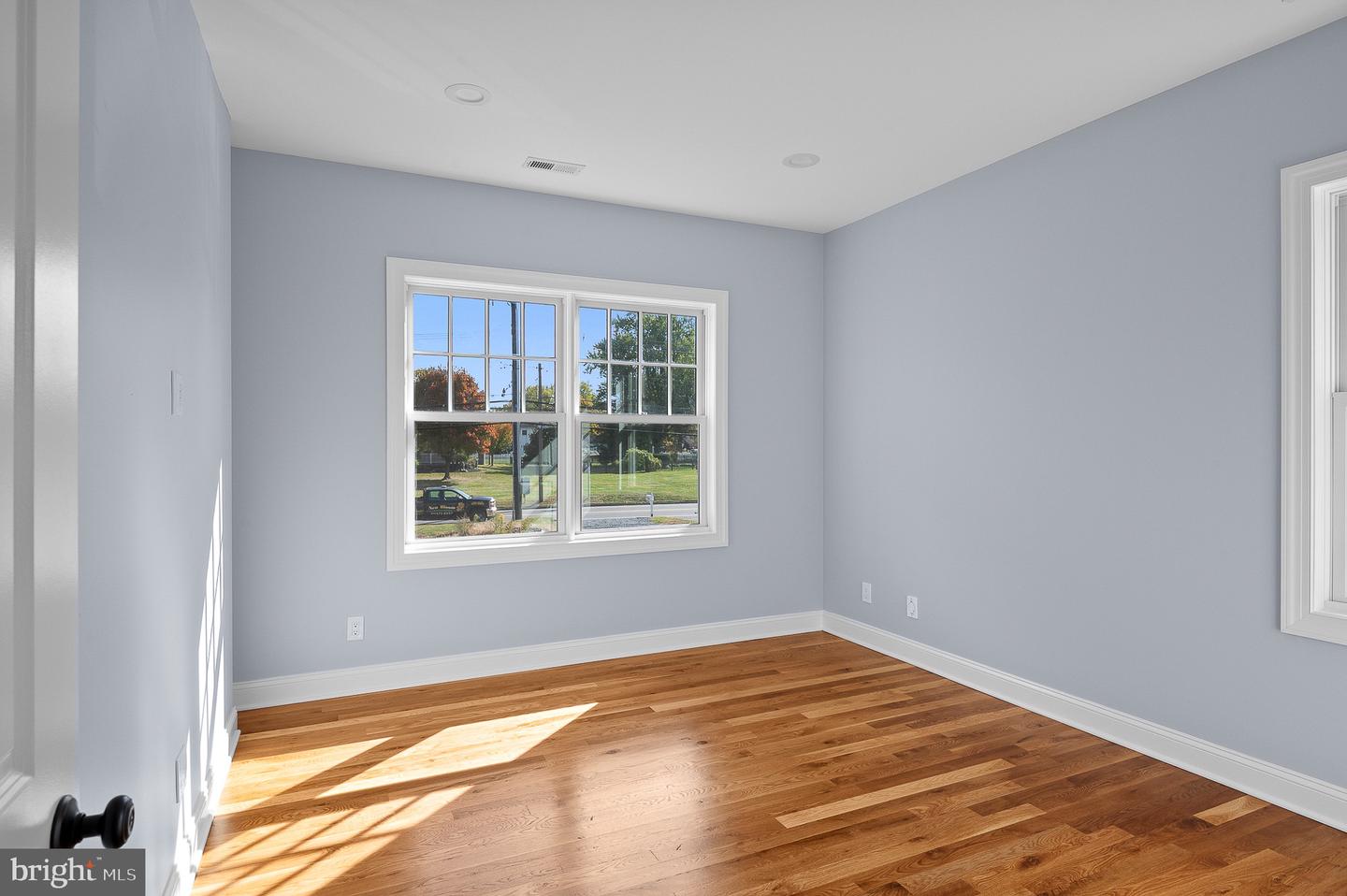 212 Ingleside Ave Property Photo 16