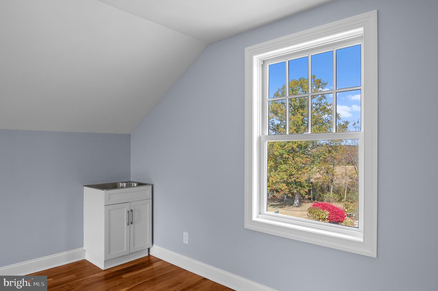 212 Ingleside Ave Property Photo 29