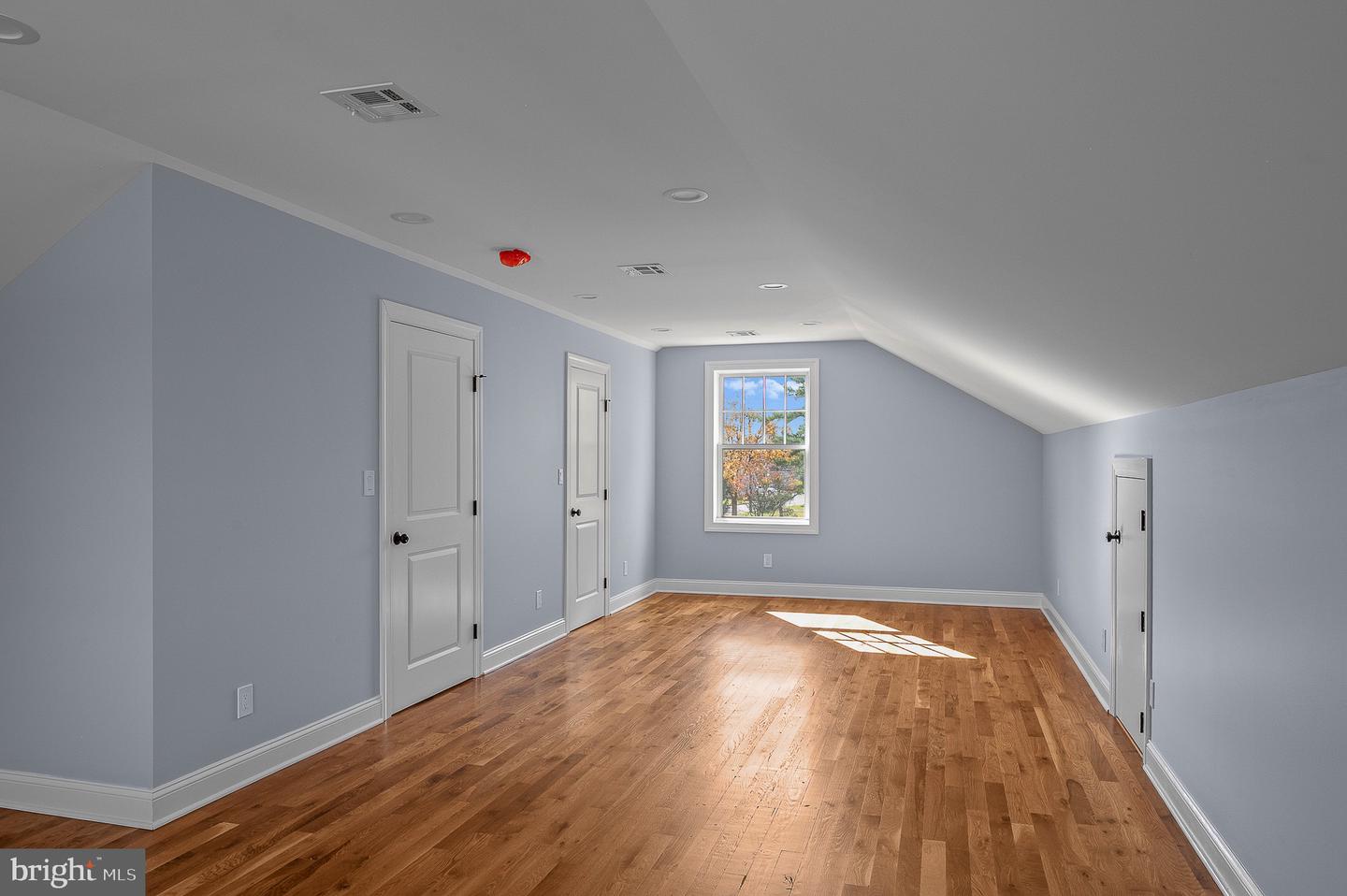212 Ingleside Ave Property Photo 30