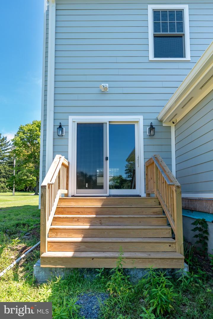 212 Ingleside Ave Property Photo 35