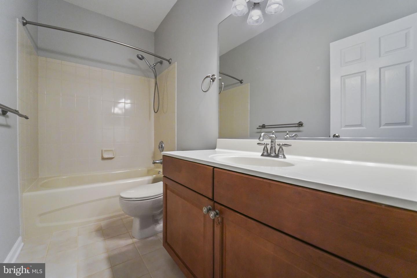 59 Kyle Way Property Photo 3