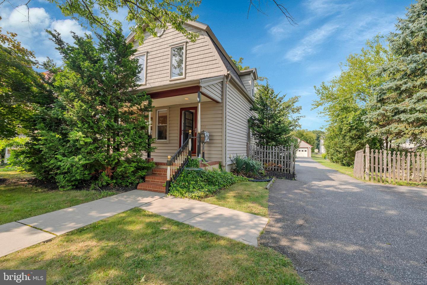 336 STOCKTON ST Property Photo 1