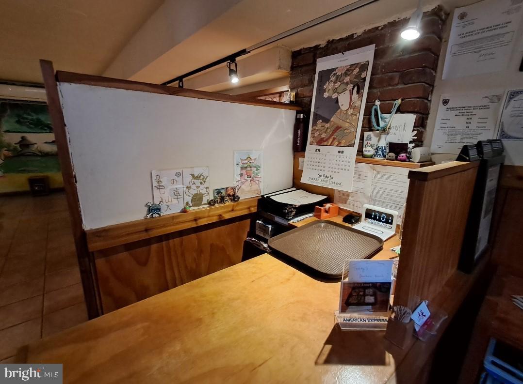 11 Chambers St Property Photo 13