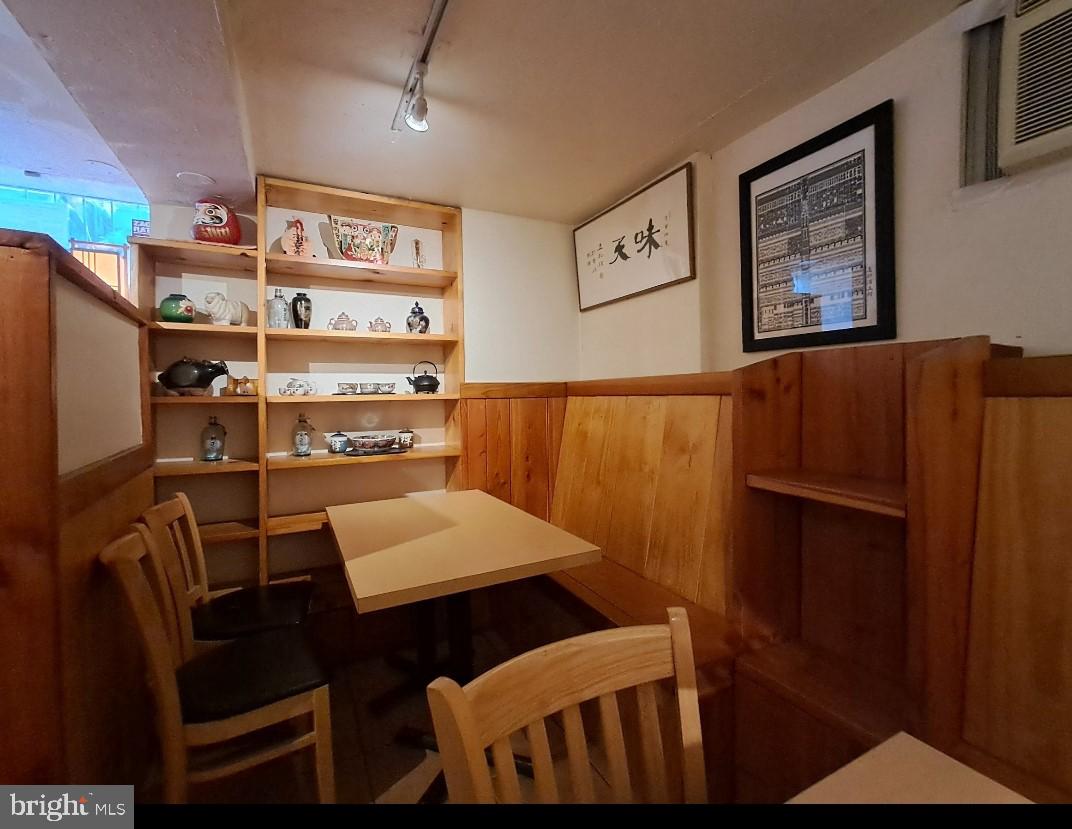 11 Chambers St Property Photo 19