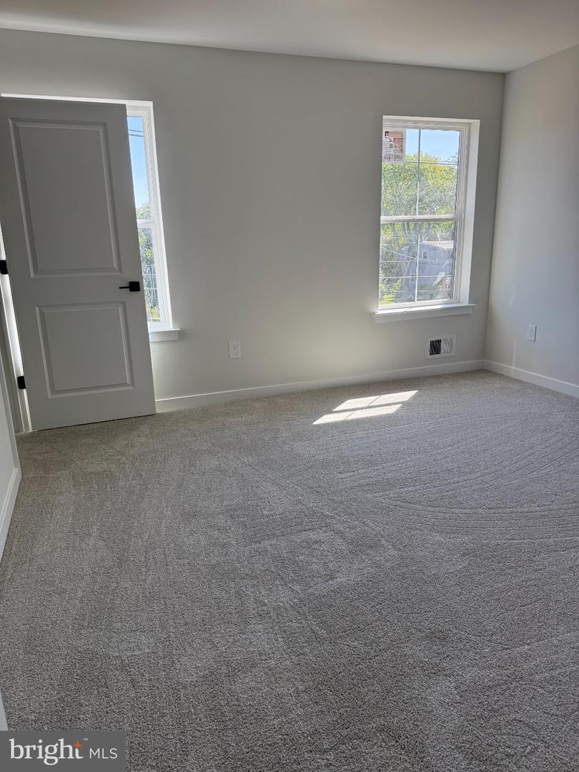 11 Hempstead Rd Property Photo 14