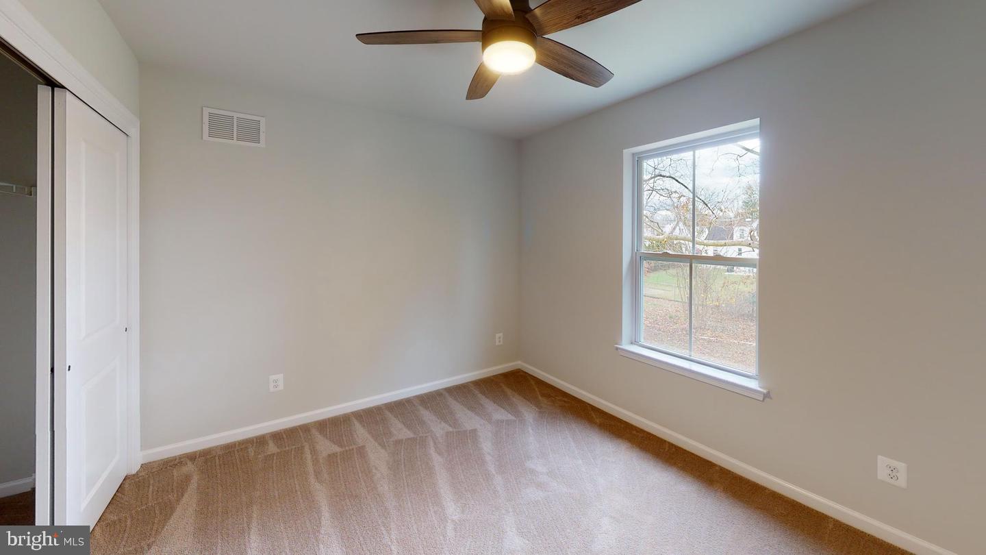 11 Hempstead Rd Property Photo 17