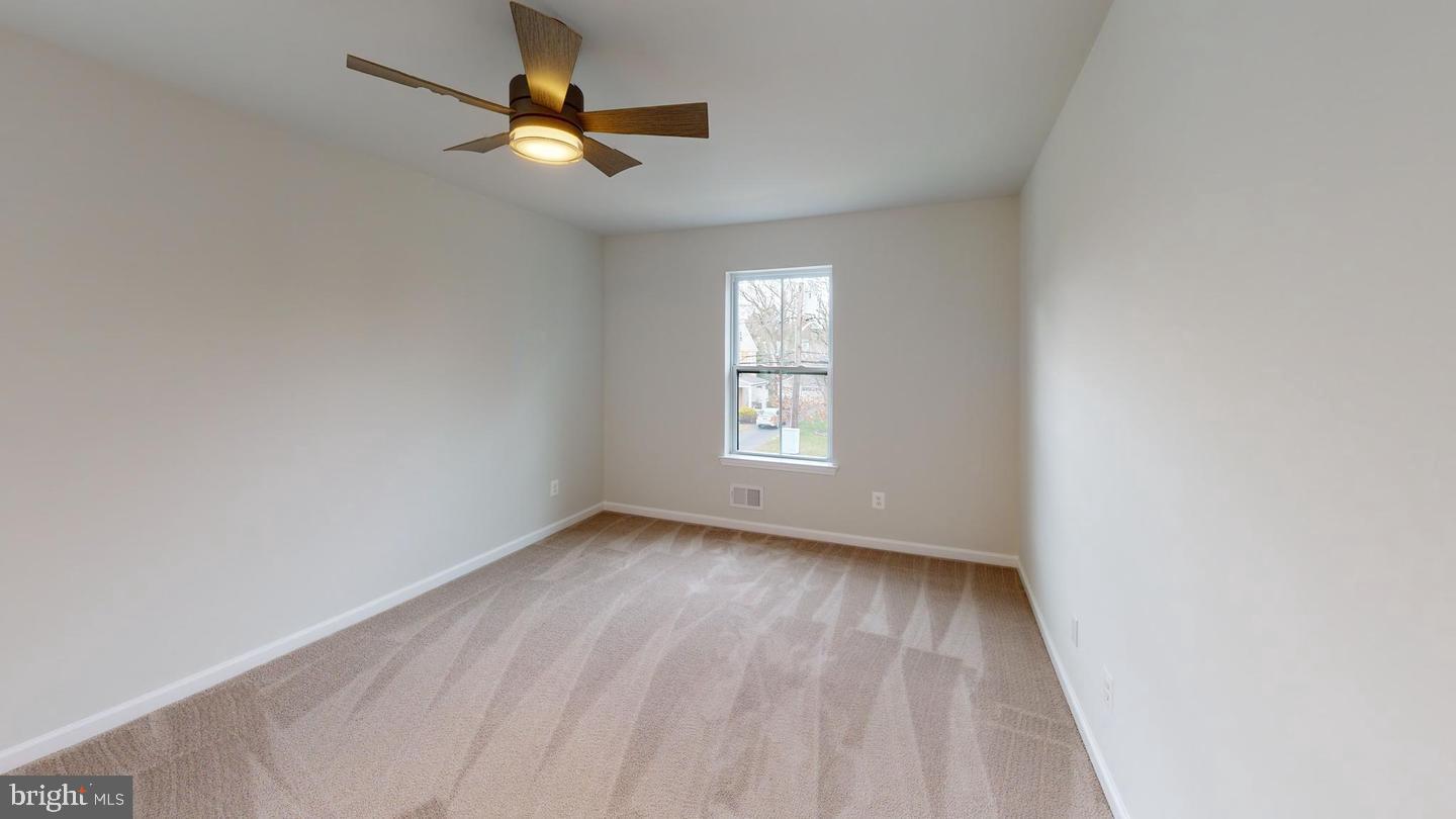 11 Hempstead Rd Property Photo 19