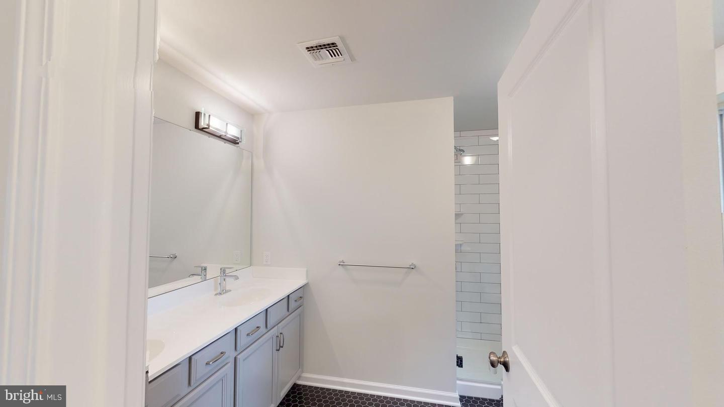 11 Hempstead Rd Property Photo 21