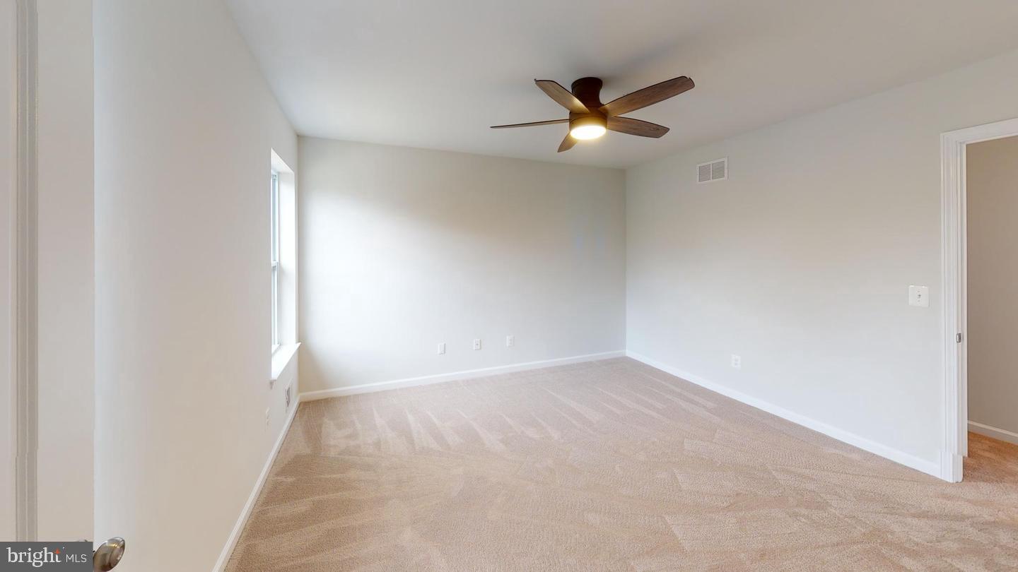 11 Hempstead Rd Property Photo 23