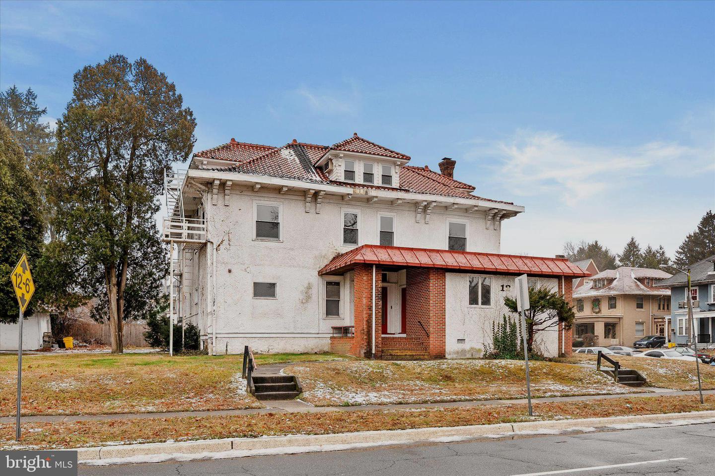 12 Parkside Ave Property Photo 1
