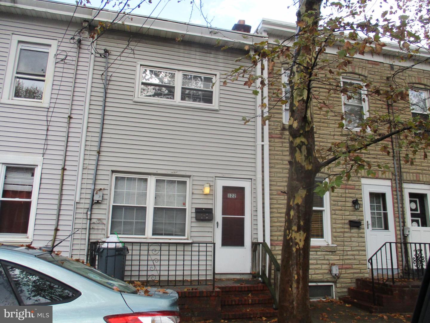 122 Hewitt St Property Photo 1